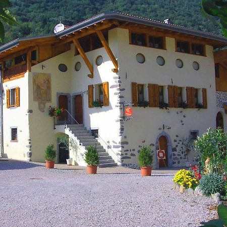Locanda Borgo Chiese Castel Condino Exterior foto